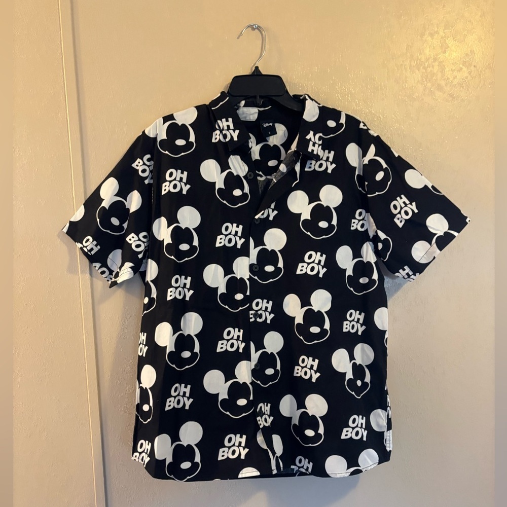 NWT Neff x Disney Men's Allover Print Button-Down Shirt sz L